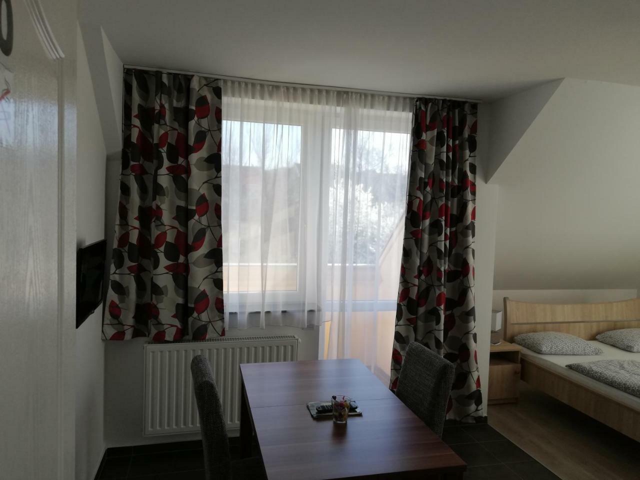 Apartman 25 Sopron Ngoại thất bức ảnh
